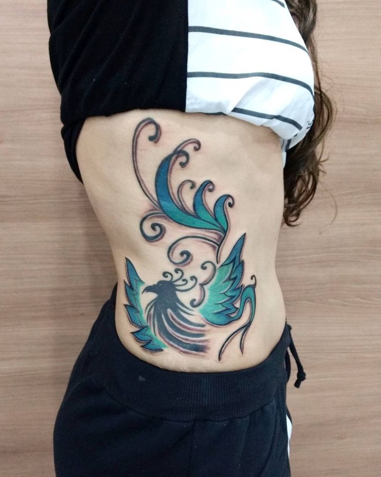 tatuagem de fênix na costela 2