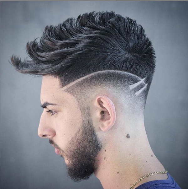 Corte de cabelo masculino com Listras