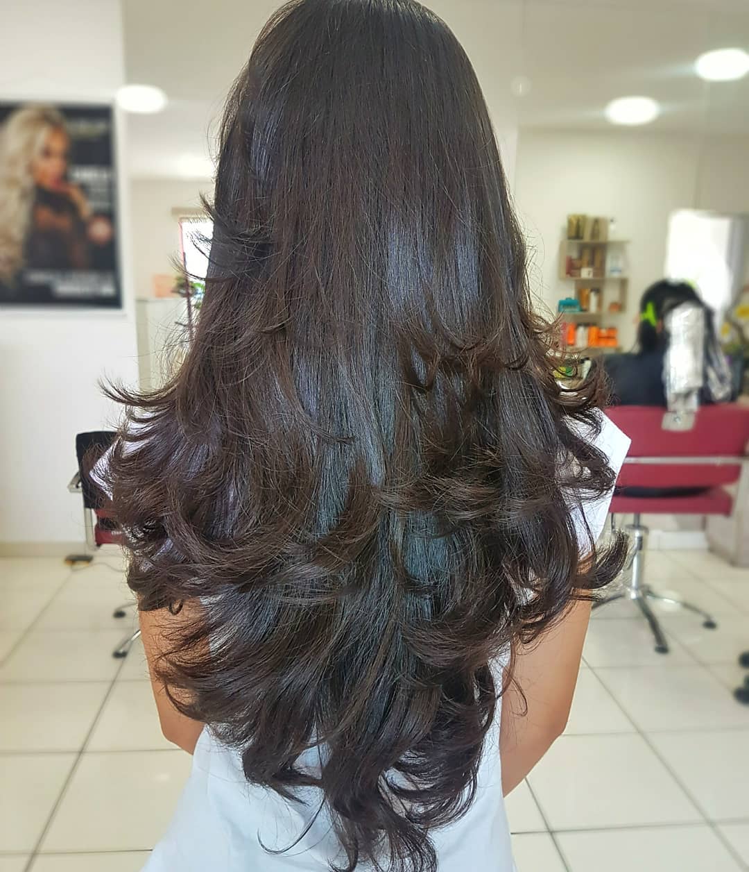 Cortes de cabelo longo em camadas