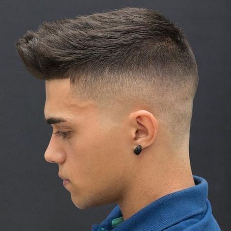 Cortes de cabelo masculino com topete