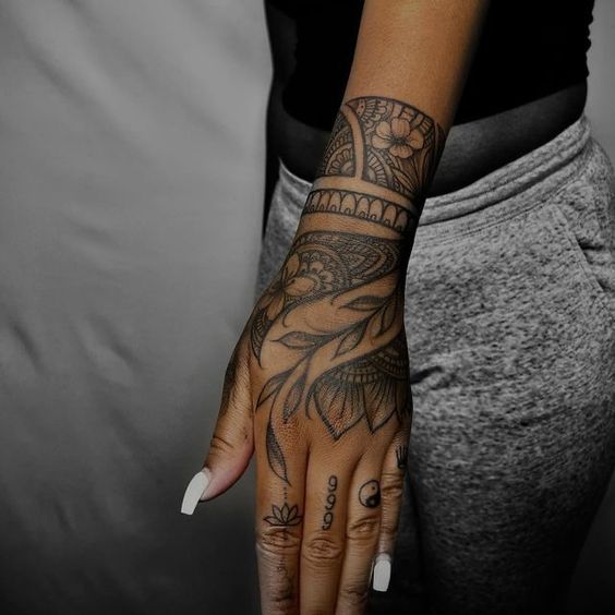 Tatuagens Femininas