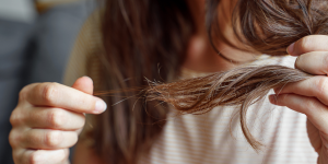 hábitos cabelo afinar