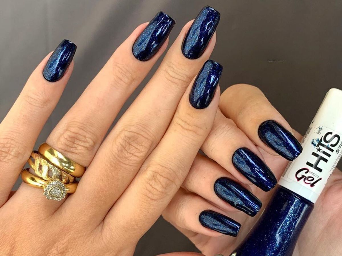 Esmalte IDEAL para mulheres de 50 anos cores e tendências elegantes