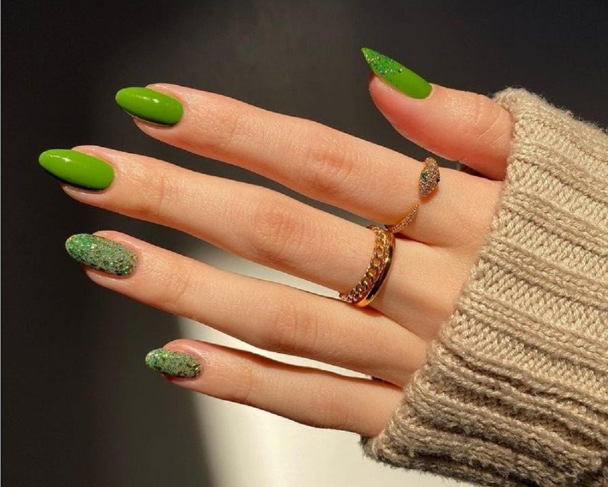 Unhas com nail art VERDE Veja inspirações e possibilidades para inovar na manicure