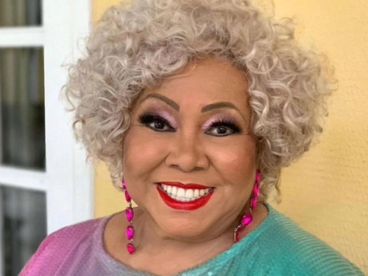 7 famosas que aceitaram os fios brancos - Alcione