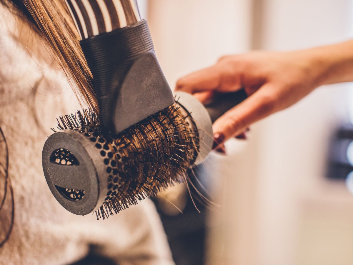 Tem cabelo alisado cuidados no inverno