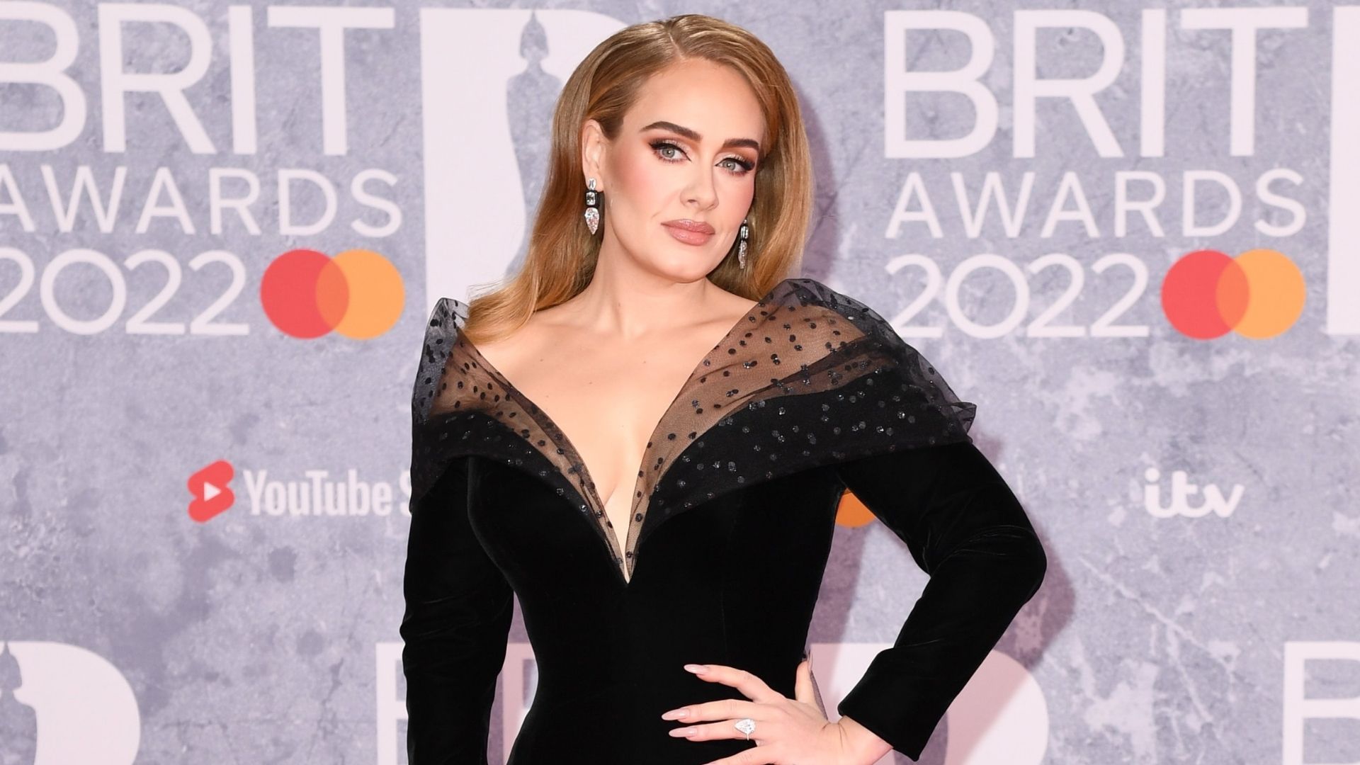 adele pefumes das famosas