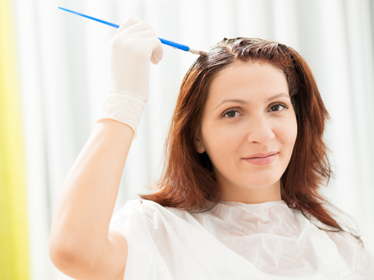 Pintar mega hair em casa: guia definitivo