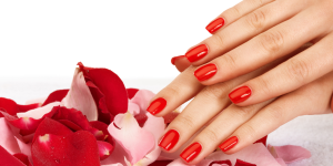 Vaselina para unhas. Foto unhas de vermelho