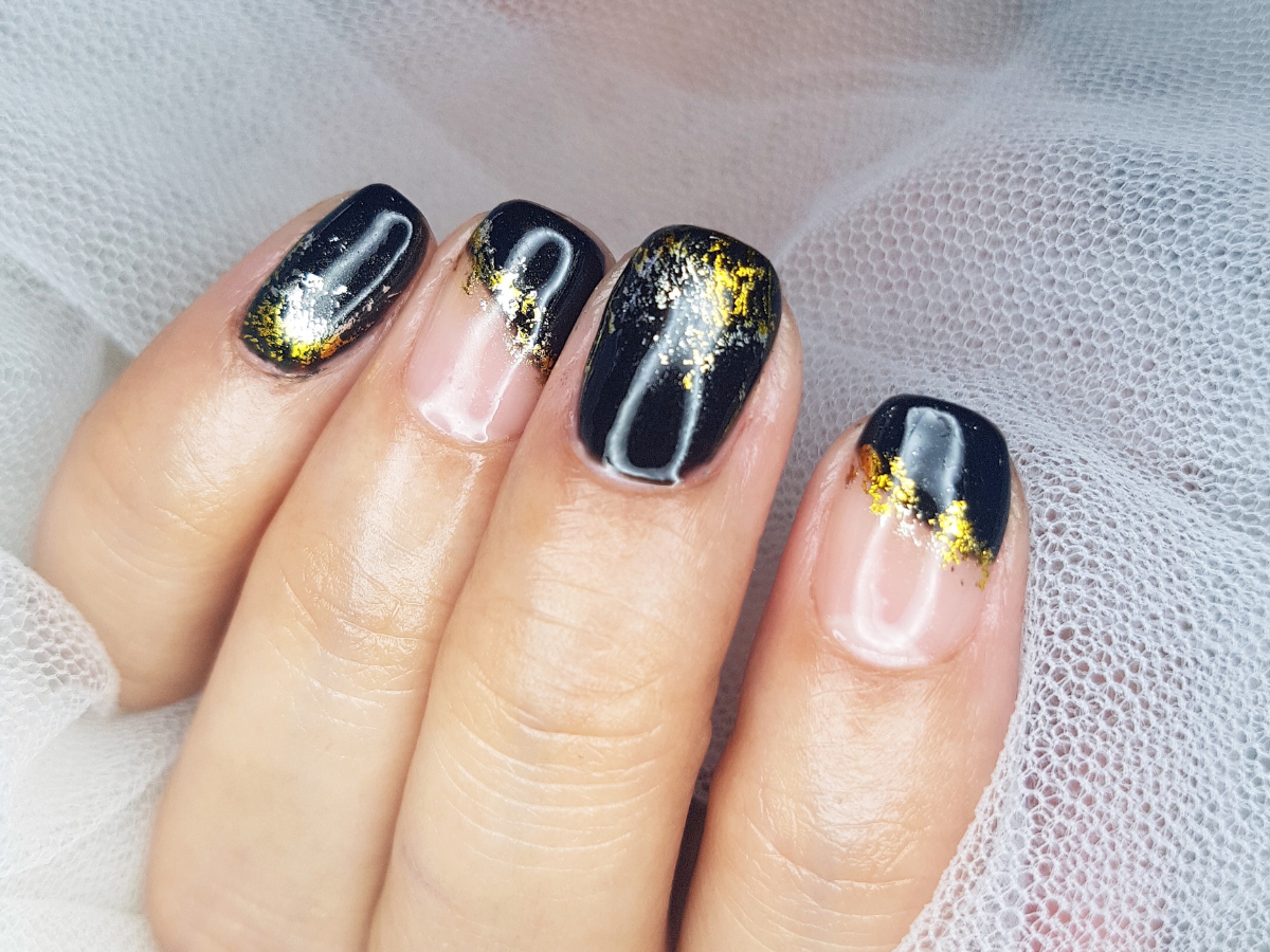 Inspirações de unhas pretas 