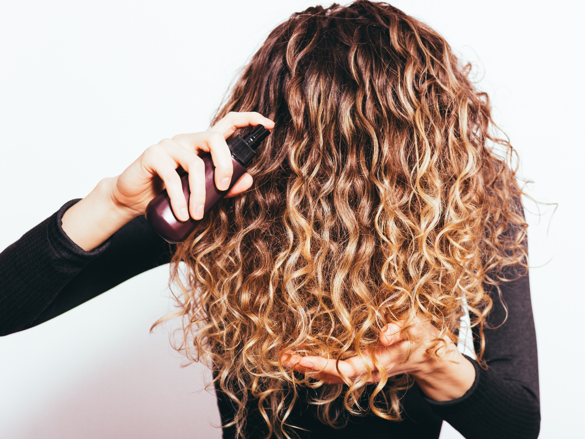 Produtos que tratam o cabelo durante a noite