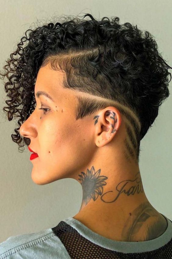 Undercut - Cortes Cabelo Curto Mulheres