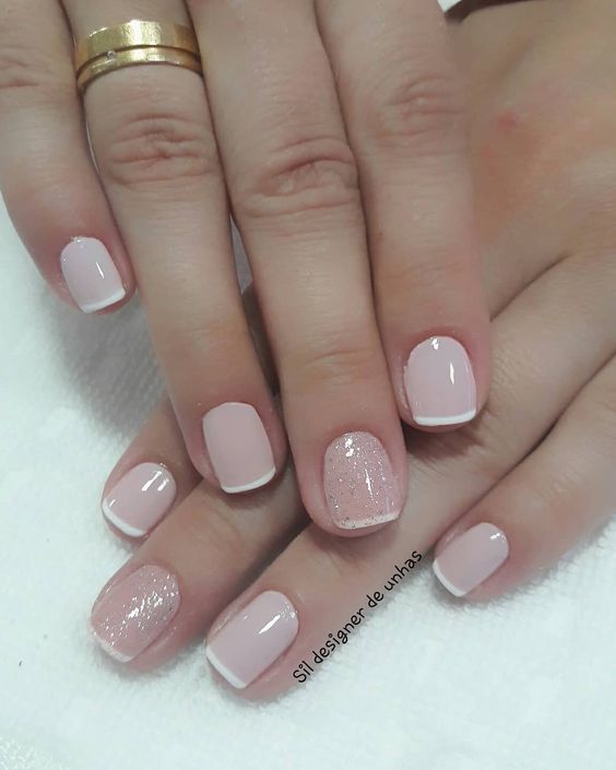 unhas curtas com decoração francesinha