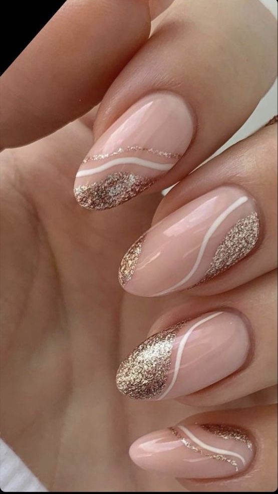 Unhas Nude com Branco e brilho