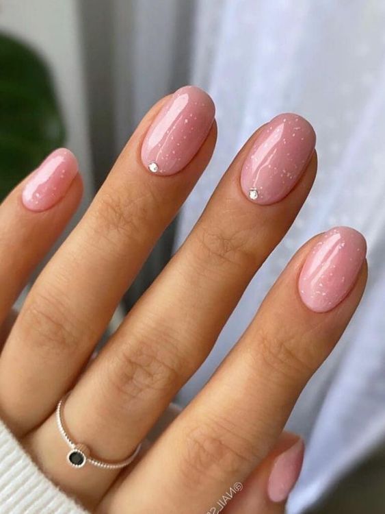 unhas rosa ideias com minimalismo