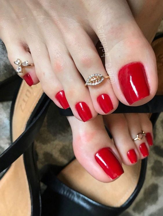 unhas do pé verão vermelho