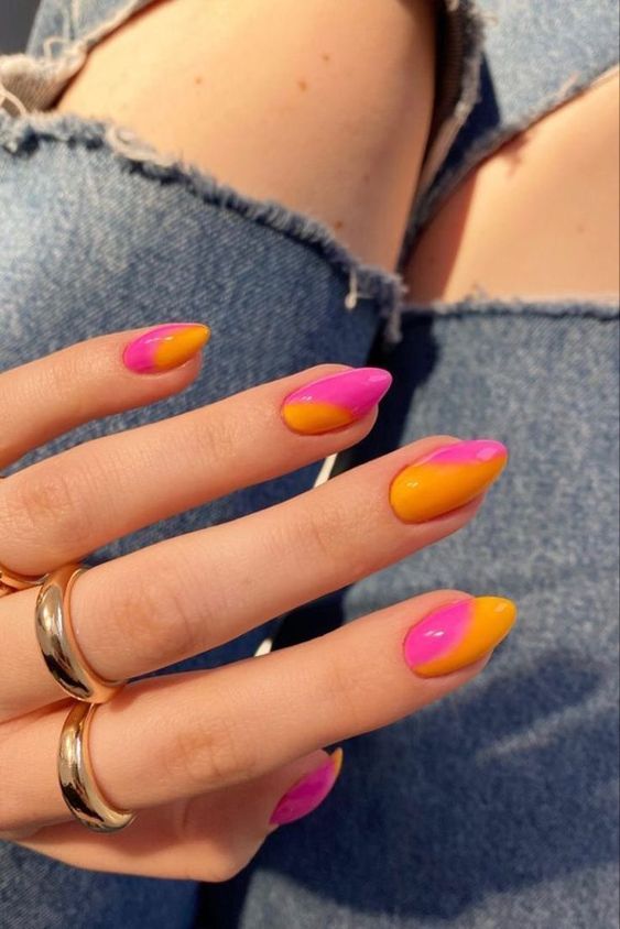 unhas coloridas tendências com a cor do ano: laranja