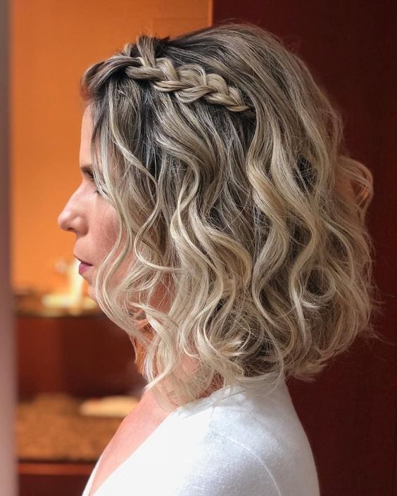 Penteados com cabelo solto para casamento