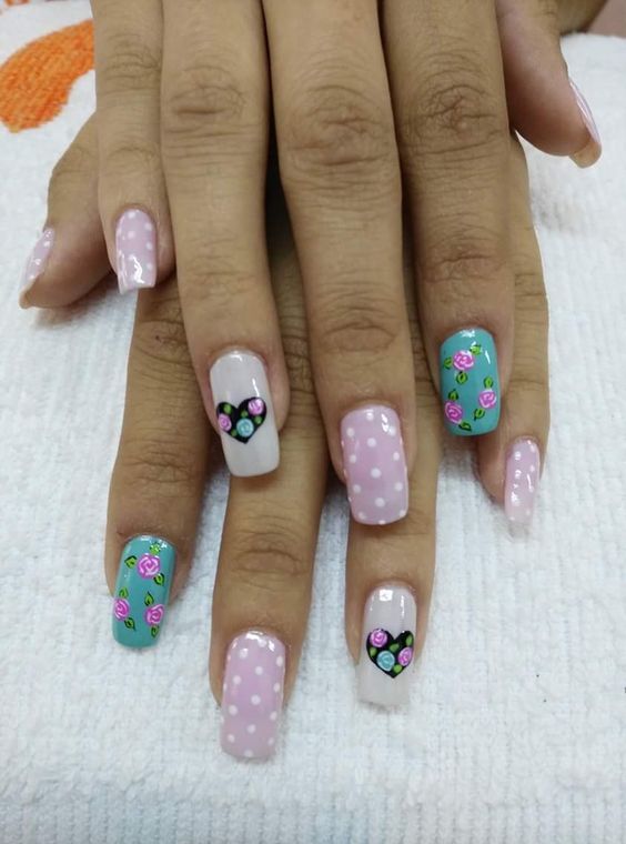 Desenhos - marca desconhecida (Pinterest) - Unhas decoradas dos anos 90