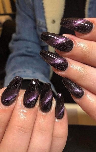 Unhas Olho de Gato - cor e marca desconhecidos (Pinterest)