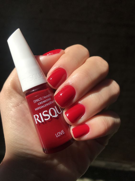 Papoula vermelha - Love - Risqué (Pinterest) - Unhas vermelhas para o Verão 2025