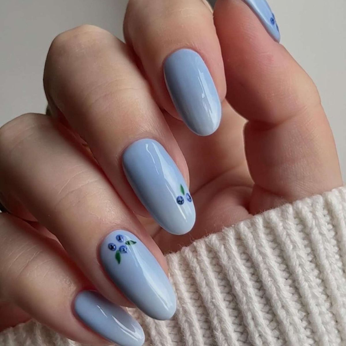 Unhas Mirtílo (Pinterest)