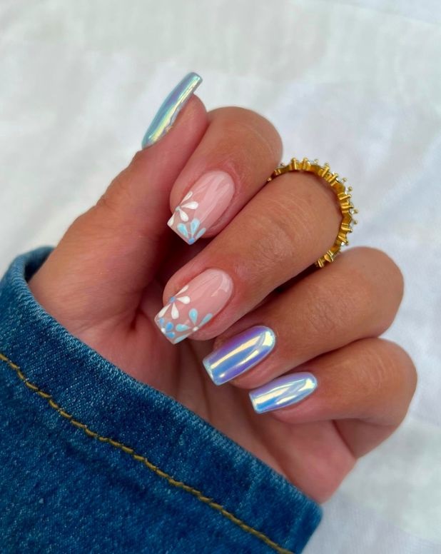 unhas peroladas com cores vibrantes